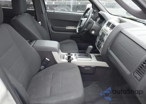 2009 Ford Escape Xlt from USA, damaged, VIN 1FMCU93G19KA86415